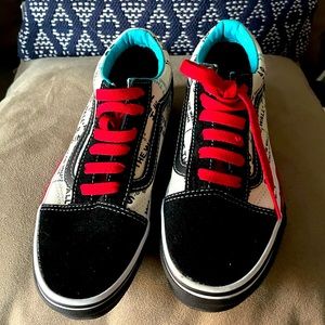 Vans Off The Wall Skate Shoes 3.5 Big Kids